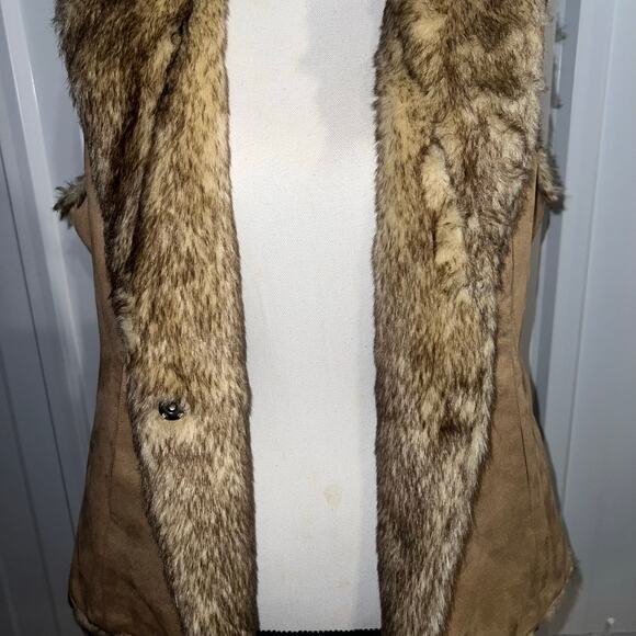 Crosby Tan Faux Suede and Fur Sleeveless Warm Winter Layering Vest Size Large - Picture 8 of 14